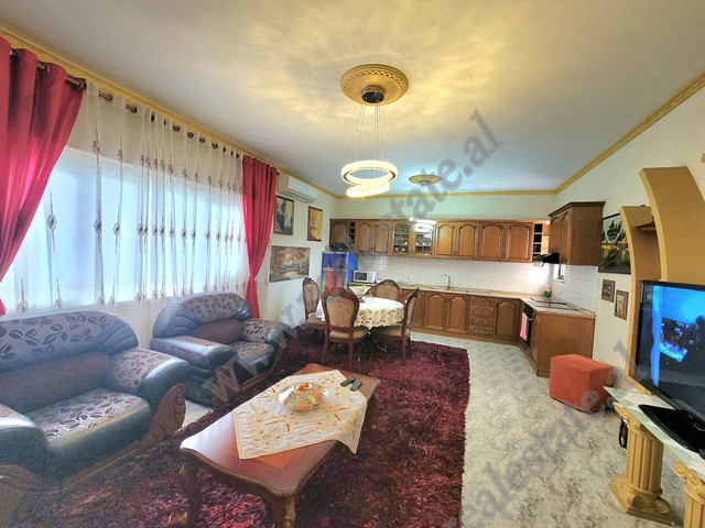Apartament 2+1 me qira tek Kodra e Priftit ne Tirane